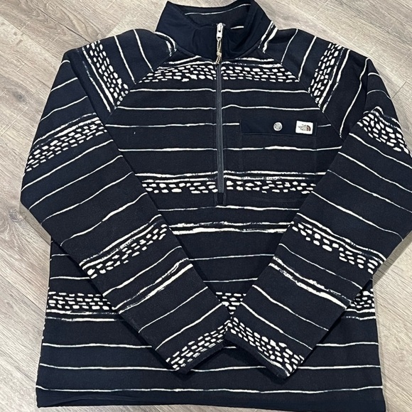 Men’s Medium The North Face Quarter Zip Navy Fisherman Naval Pattern Sweater - Picture 1 of 7